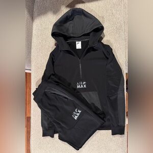 Nike Air Max Therma-Fit suit.